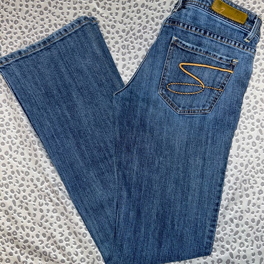 Seven7 • Flare • Size 27